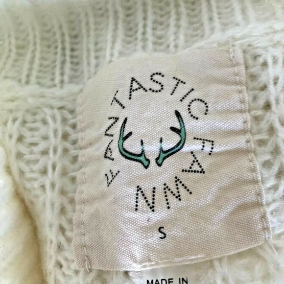 🌈Fantastic Fawn Rainbow Sweater - Picture 12 of 12